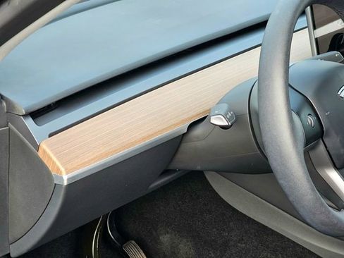 Used 2024 Tesla Model Y Long Range image 15