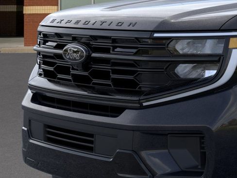 New 2026 Ford Expedition Platinum w/ Stealth Performance Package image 17