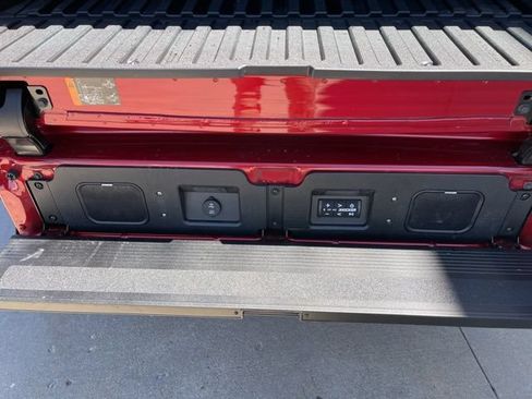 Used 2025 GMC Sierra 1500 AT4 w/ AT4 Premium Package AWD/4WD image 19