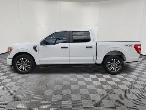 Used 2022 Ford F150 XL w/ STX Appearance Package RWD image 4