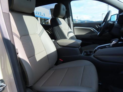 Certified 2024 Chevrolet Colorado ZR2 w/ ZR2 Bison Edition image 38