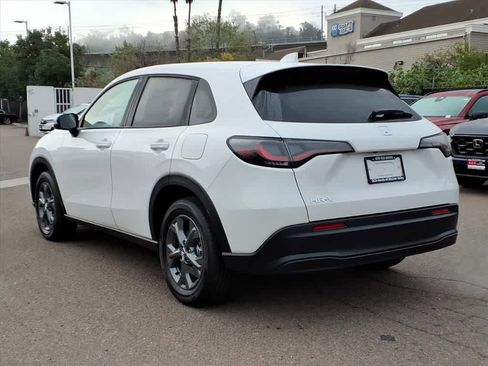 New 2026 Honda HR-V LX image 8