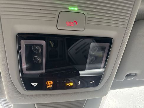 New 2026 Volkswagen Tiguan SE image 33