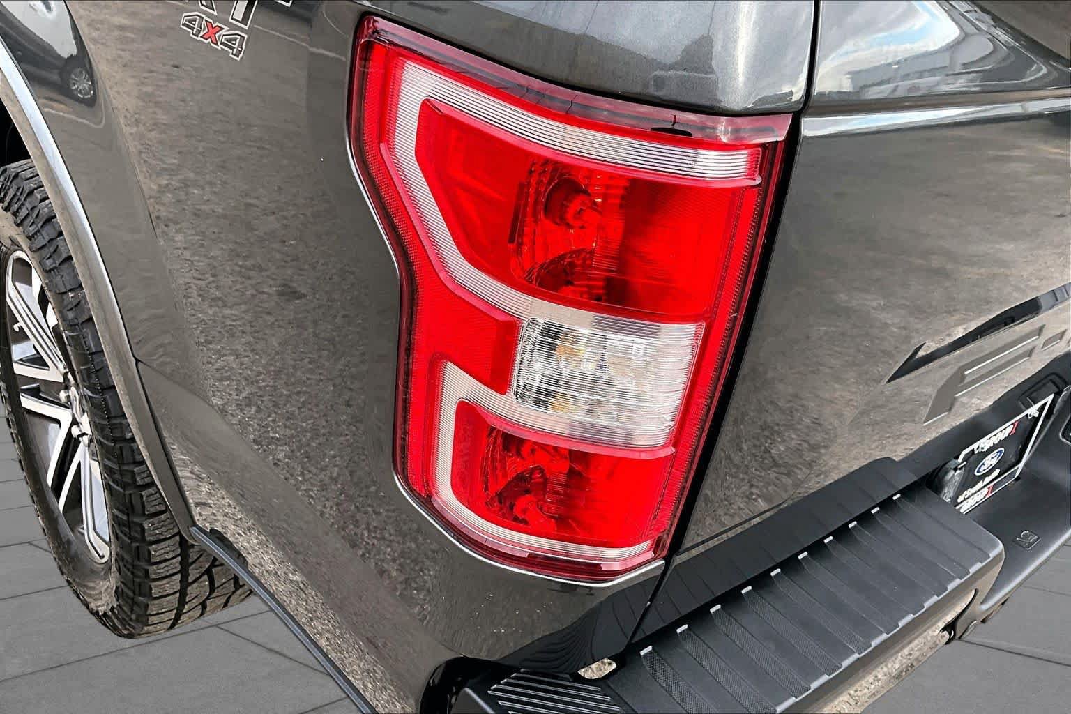 Used 2019 Ford F150 XLT w/ Equipment Group 302A Luxury AWD/4WD image 30