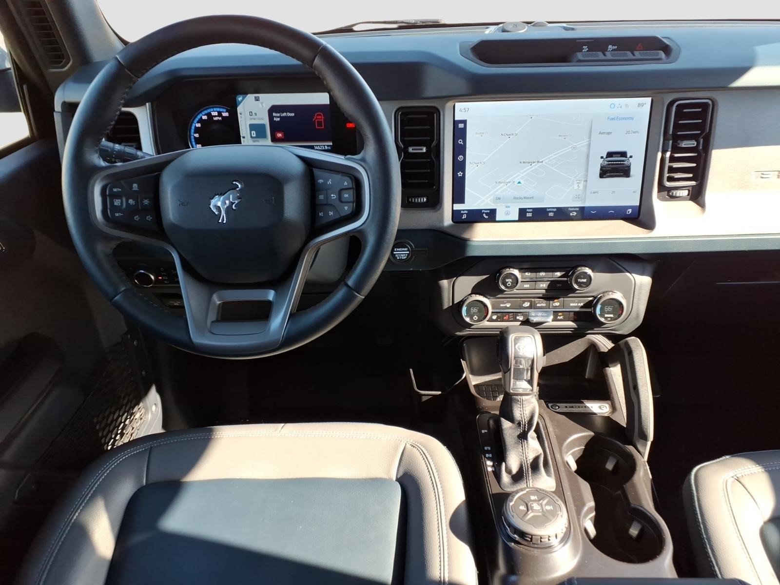 Used 2024 Ford Bronco Outer Banks AWD/4WD image 8
