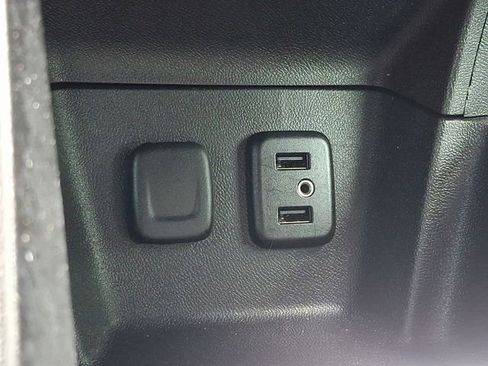 Used 2017 Chevrolet Volt LT w/ Comfort Package FWD image 26