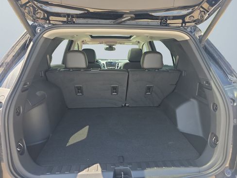 Used 2023 Chevrolet Equinox Premier AWD/4WD image 15