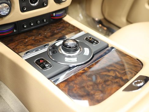 Used 2011 Rolls-Royce Ghost RWD image 44