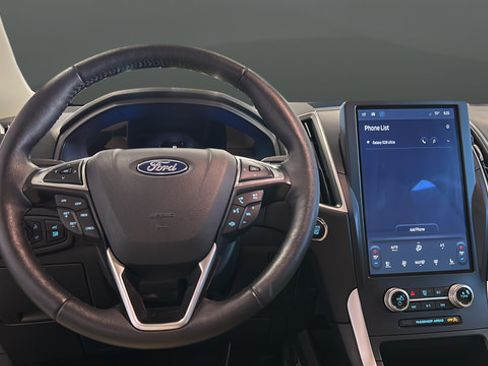 Used 2024 Ford Edge SEL w/ Convenience Package AWD/4WD image 11