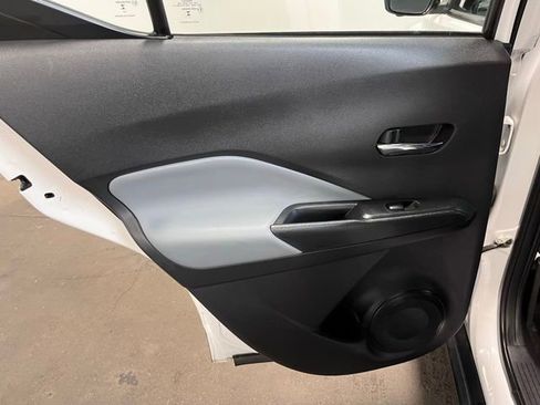 Used 2023 Nissan Kicks SR w/ SR Premium Package image 16