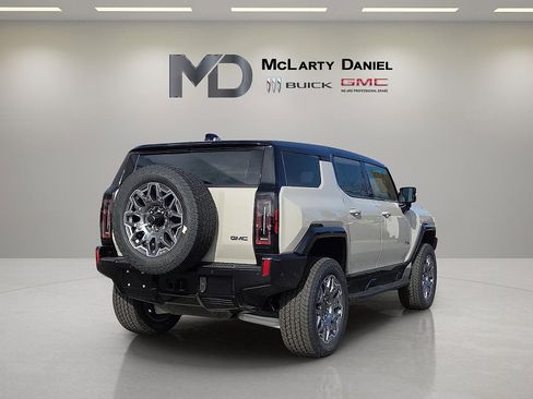 New 2026 GMC Hummer EV SUV image 5