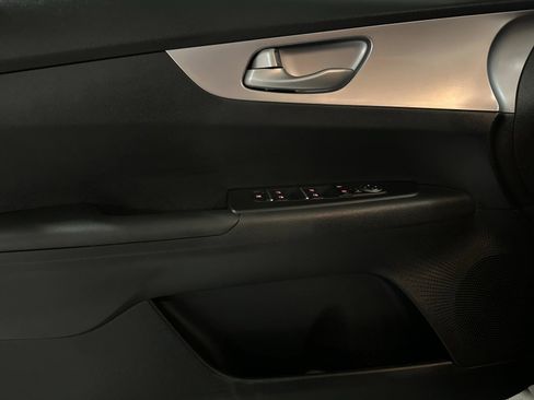 Certified 2023 Kia Forte LXS image 13