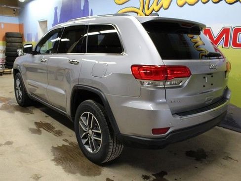 Used 2018 Jeep Grand Cherokee Limited image 7