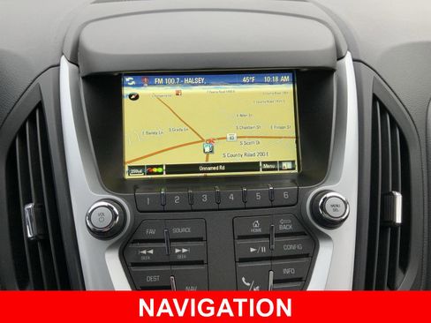 Used 2017 Chevrolet Equinox LT w/ Convenience Package image 4