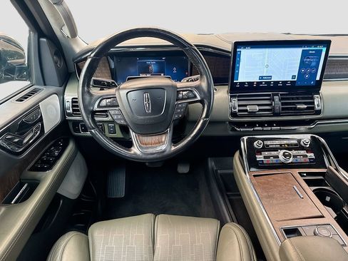 Used 2023 Lincoln Navigator L Black Label AWD/4WD image 25