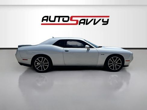 Used 2023 Dodge Challenger R/T RWD image 8