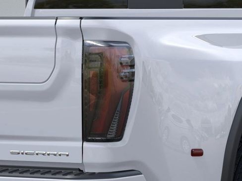 New 2026 GMC Sierra 3500 Denali w/ Denali Reserve Package image 11
