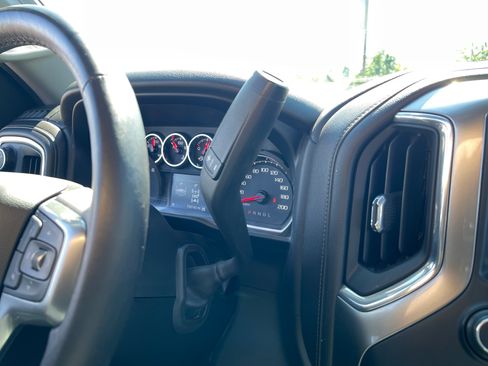 Used 2019 Chevrolet Silverado 1500 LT Trail Boss w/ Convenience Package AWD/4WD image 20