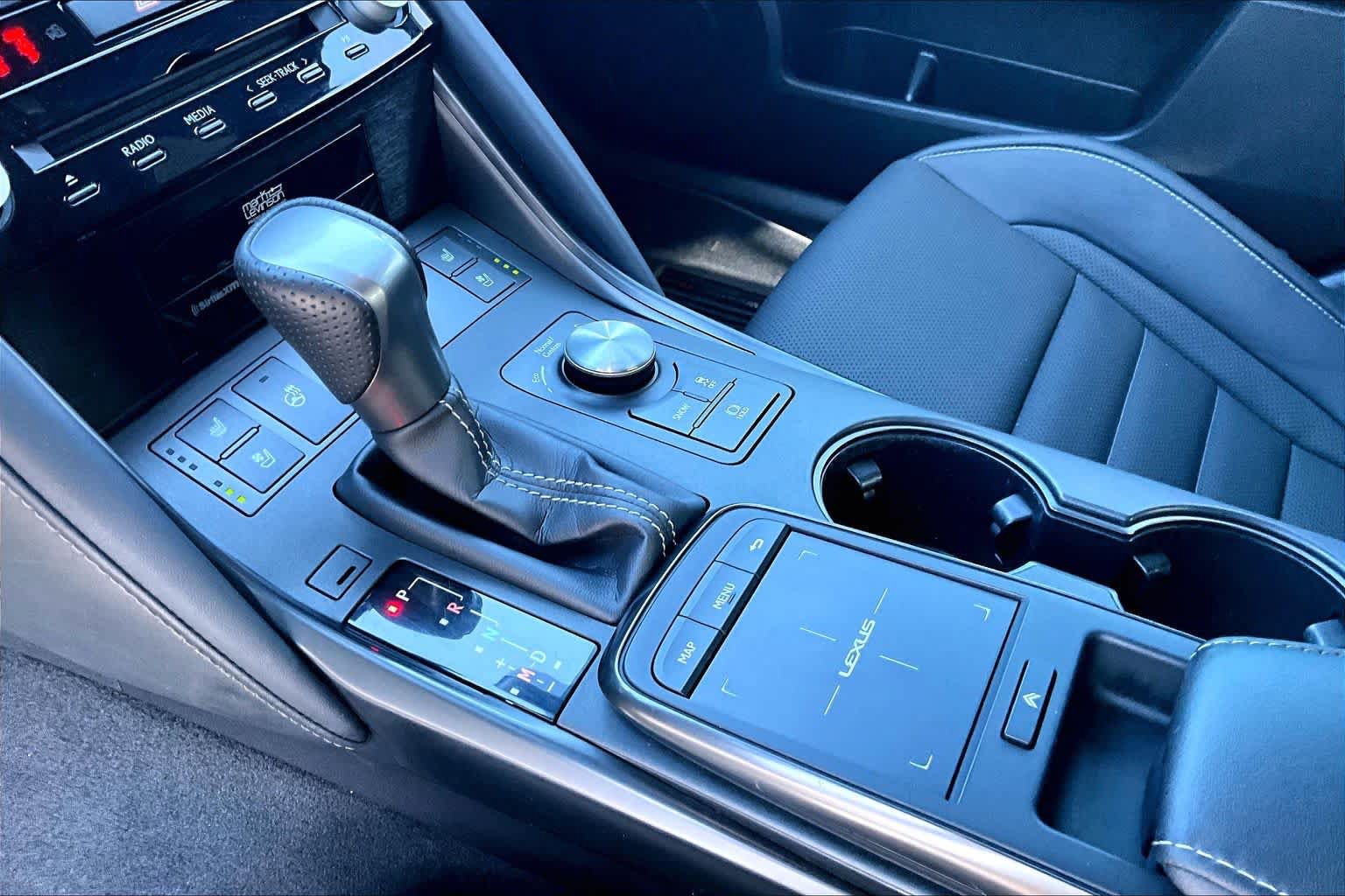 Used 2023 Lexus IS 500 RWD image 16
