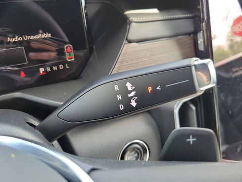 New 2025 GMC Acadia Denali w/ Super Cruise Package image 12