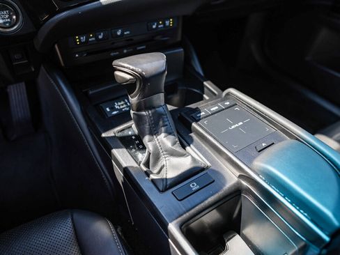 Used 2022 Lexus ES 350 w/ Premium Package image 12