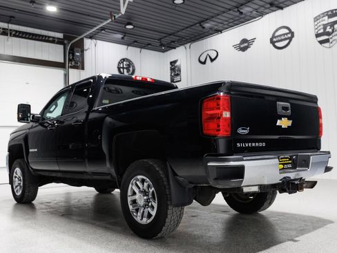 Used 2017 Chevrolet Silverado 2500 LT w/ LT Convenience Package image 4