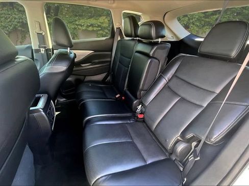 Used 2015 Nissan Murano Platinum w/ Platinum Technology Package AWD/4WD image 22