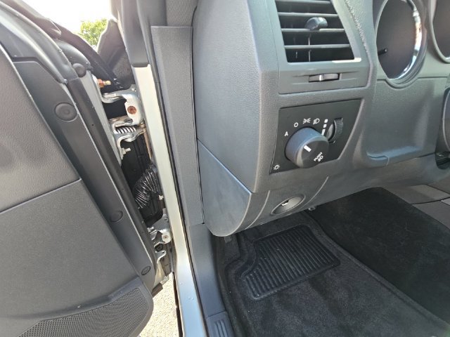 Used 2009 Dodge Challenger SRT8 w/ SRT Option Group II RWD image 38