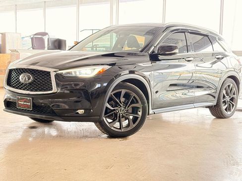 Used 2019 INFINITI QX50 Essential image 1