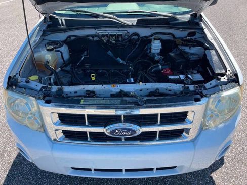 Used 2009 Ford Escape XLS FWD image 19