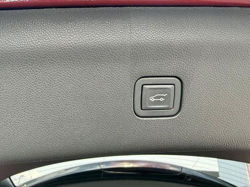 Used 2023 Buick Enclave Essence w/ Experience Buick Package FWD image 25