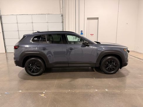 Used 2025 MAZDA CX-50 AWD 2.5 Hybrid w/ Premium Pkg image 4