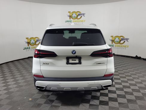 Certified 2024 BMW X5 xDrive50e AWD/4WD image 3