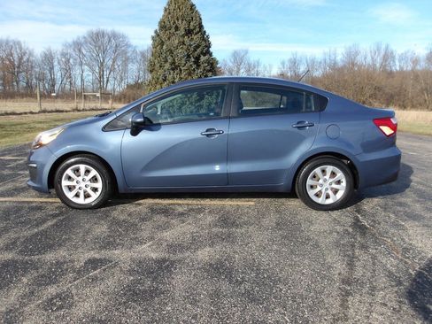 Used 2016 Kia Rio LX image 9