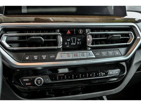 Used 2024 BMW X3 xDrive30i image 22