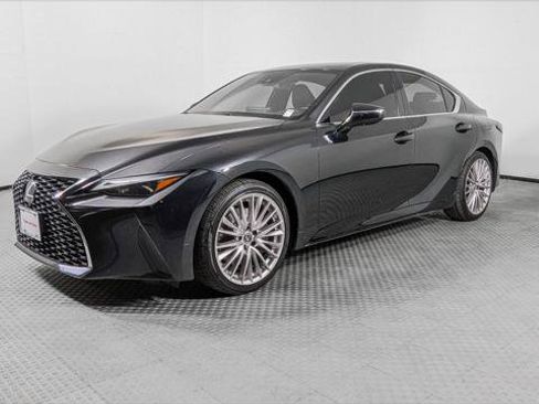 Used 2022 Lexus IS 300 AWD w/ Premium Package image 2