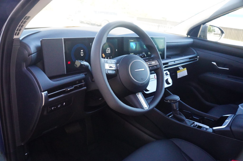 New 2026 Hyundai Tucson SEL Plus FWD image 18