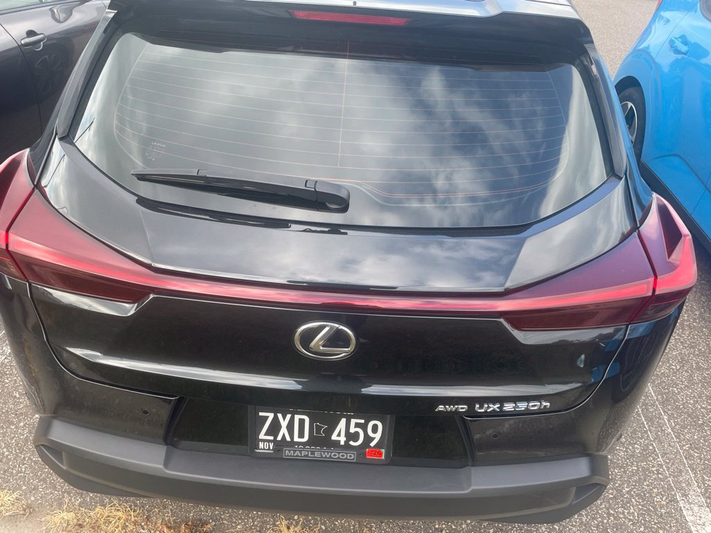 Used 2024 Lexus UX 250h AWD w/ Premium Package image 25