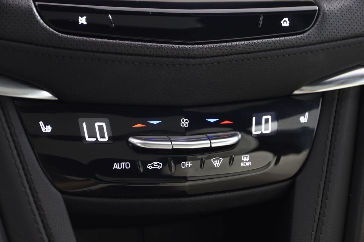 Used 2023 Cadillac XT5 Sportv w/ LPO, Floor Liner Package AWD/4WD image 32