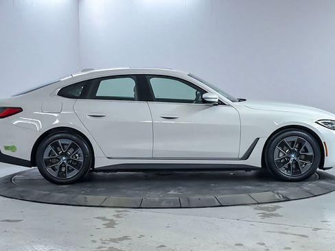 Used 2023 BMW i4 eDrive35 RWD image 8