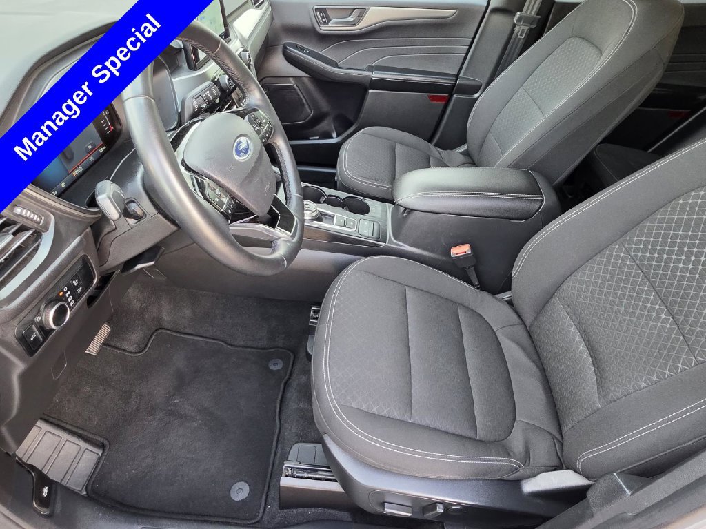 Used 2024 Ford Escape Active w/ Cold Weather Package FWD image 6