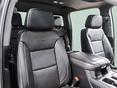 Used 2024 GMC Sierra 3500 Denali image 37