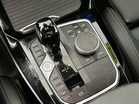 Used 2025 BMW X4 xDrive30i image 16