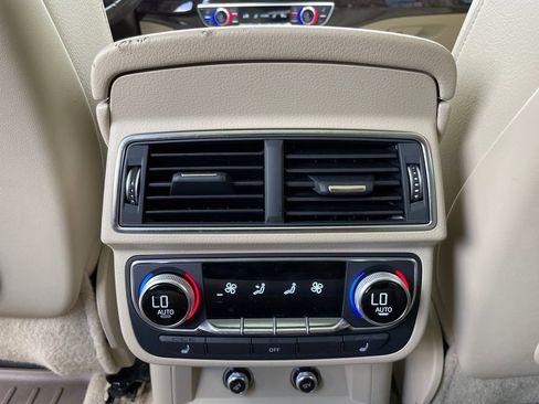 Used 2019 Audi Q7 2.0T Premium Plus w/ Premium Plus Package AWD/4WD image 29
