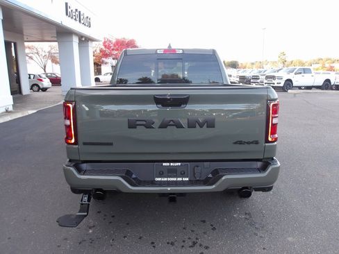 New 2026 RAM 1500 4x4 Crew Cab image 7