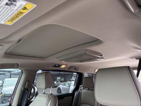 Used 2024 Honda Odyssey Elite image 23