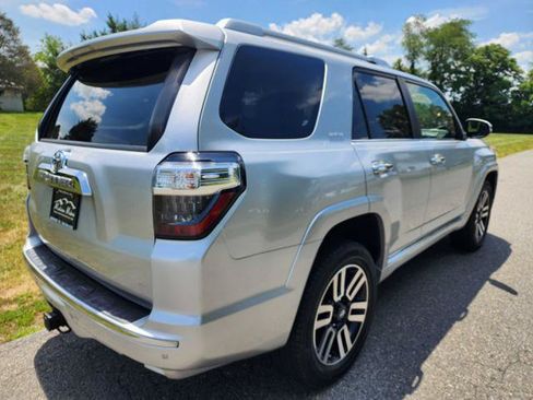 Used 2015 Toyota 4Runner Limited AWD/4WD image 6
