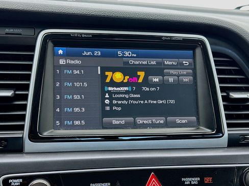Used 2019 Hyundai Sonata Limited w/ Ultimate Package 04 FWD image 11
