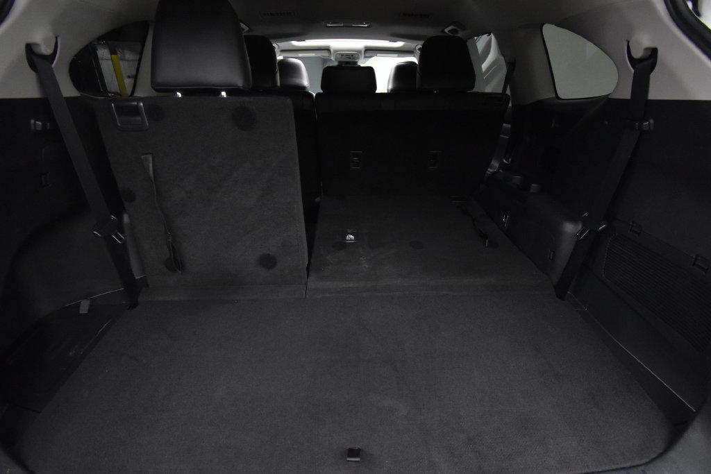 Used 2020 Toyota Highlander XLE AWD/4WD image 27