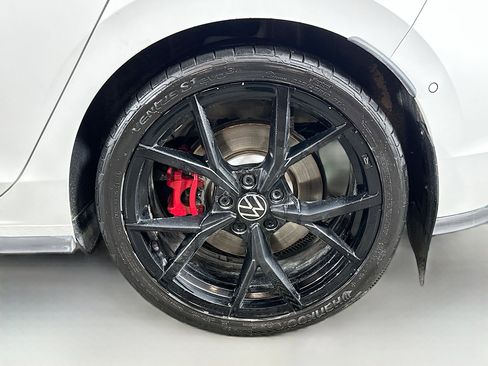 Used 2024 Volkswagen GTI Autobahn w/ MDO Package image 31